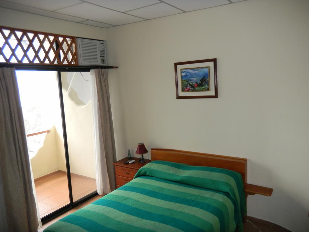 Hostal Baltra Puerto Ayora  Phòng bức ảnh