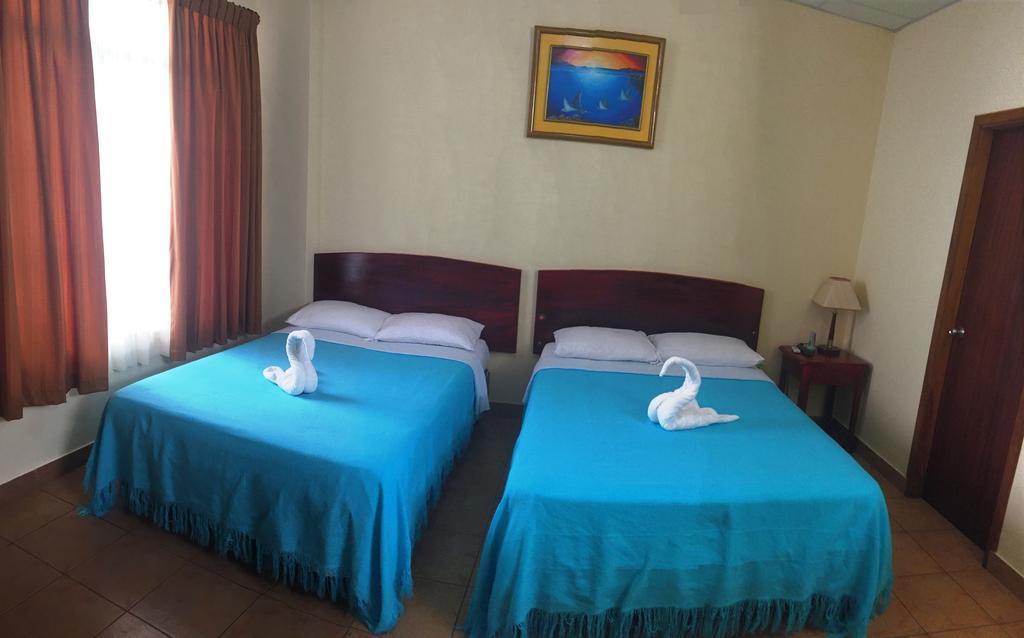 Hostal Baltra Puerto Ayora  Ngoại thất bức ảnh