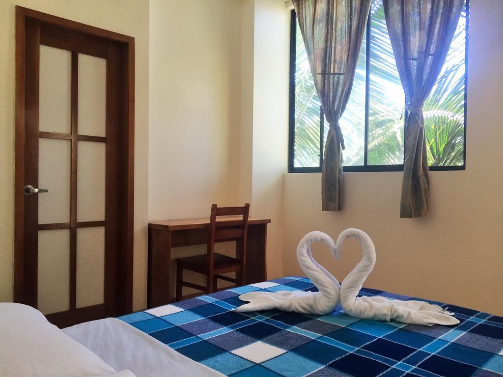 Hostal Baltra Puerto Ayora  Ngoại thất bức ảnh