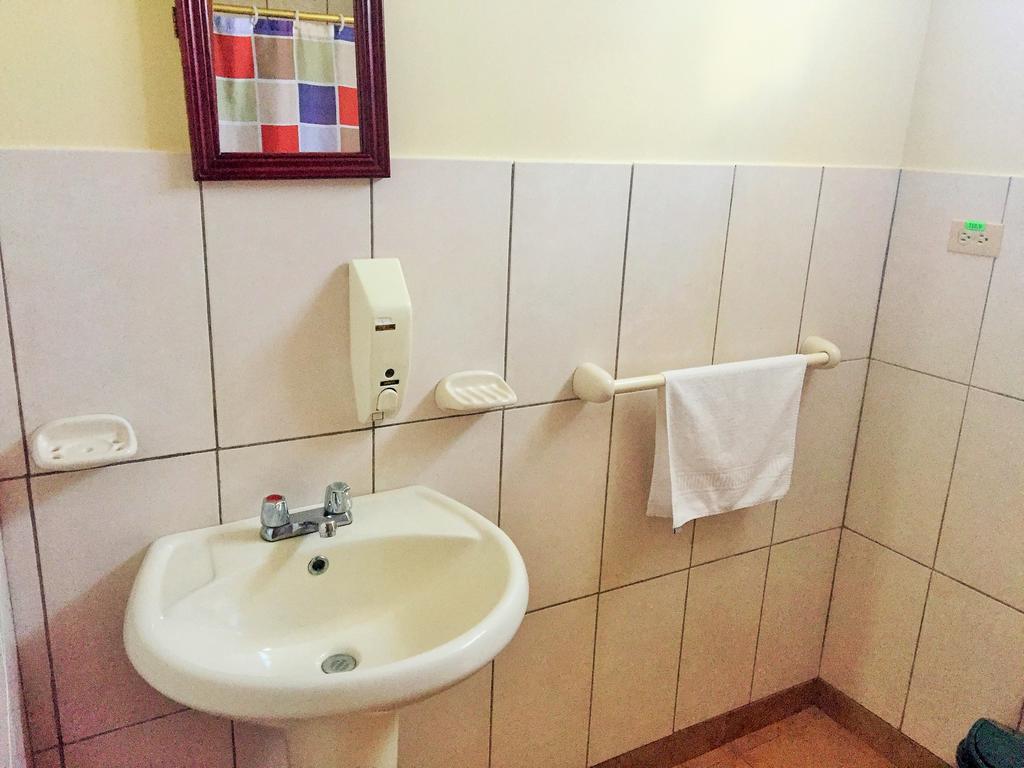 Hostal Baltra Puerto Ayora  Ngoại thất bức ảnh