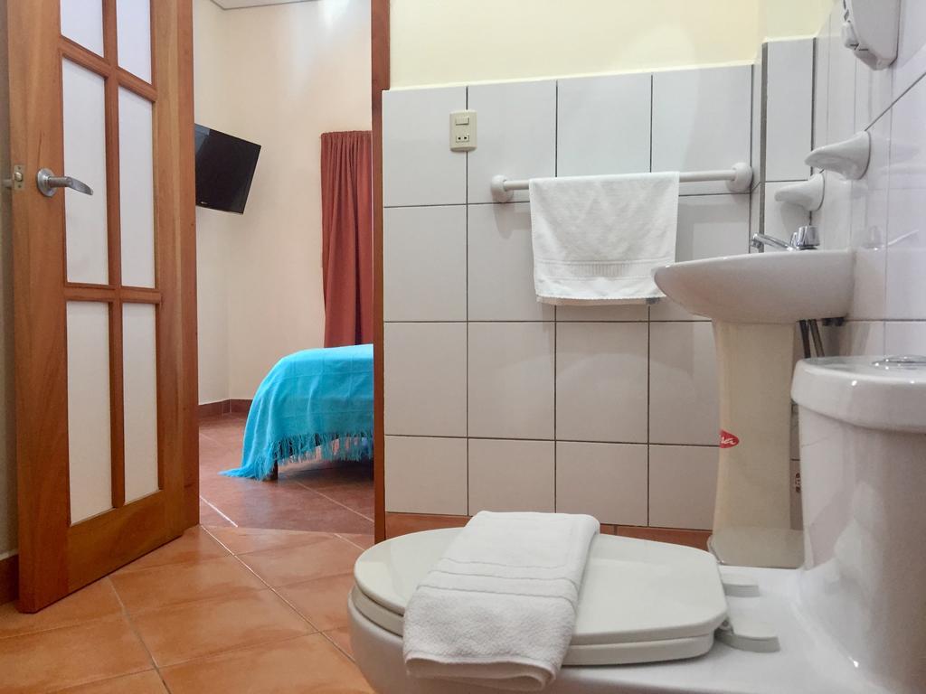 Hostal Baltra Puerto Ayora  Ngoại thất bức ảnh
