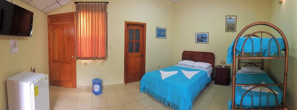 Hostal Baltra Puerto Ayora  Ngoại thất bức ảnh