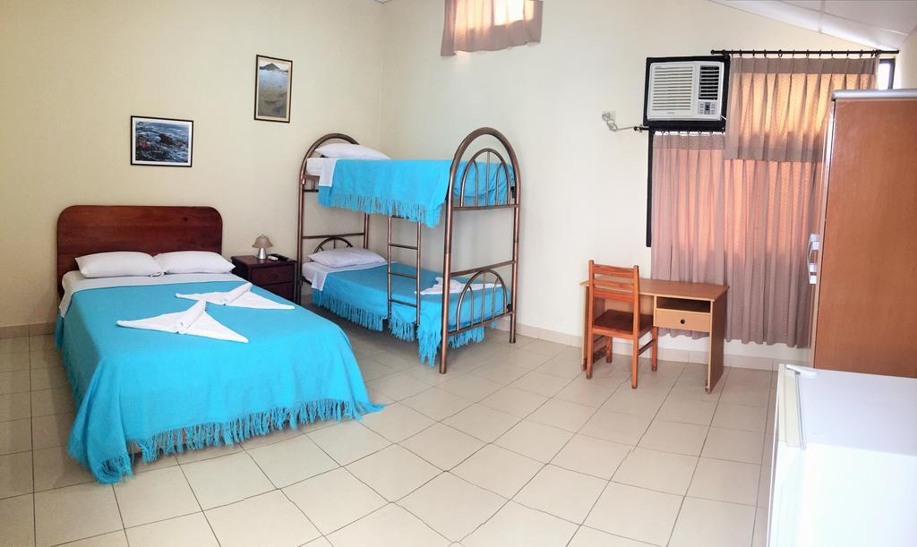 Hostal Baltra Puerto Ayora  Ngoại thất bức ảnh