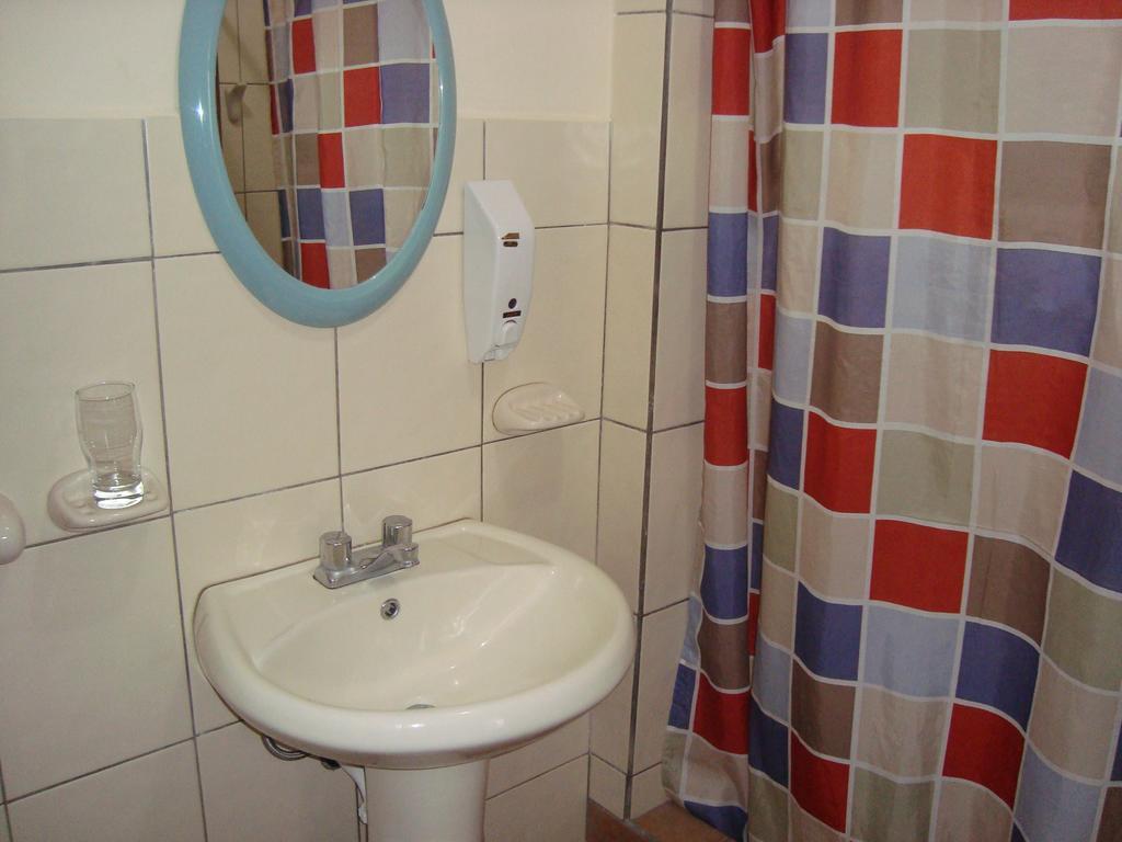 Hostal Baltra Puerto Ayora  Phòng bức ảnh